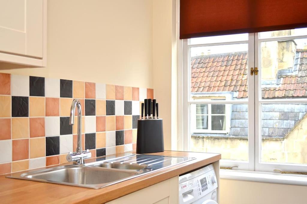 **Spotless, Bright 2 Double Bed, Period Features** Apartment Bath Exterior photo
